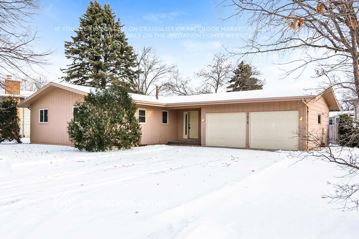 Building Photo - 7818 Hampshire Cir N