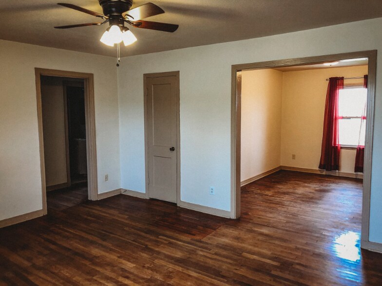 Building Photo - 6422 E McElroy Rd