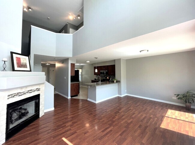 Building Photo - 868 Brompton Ct