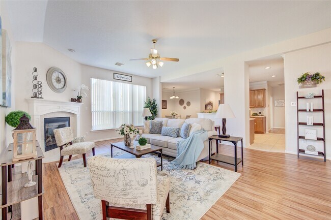 Building Photo - 22514 Jutewood Ln