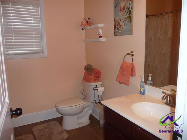 Building Photo - 204 Baxter Dr