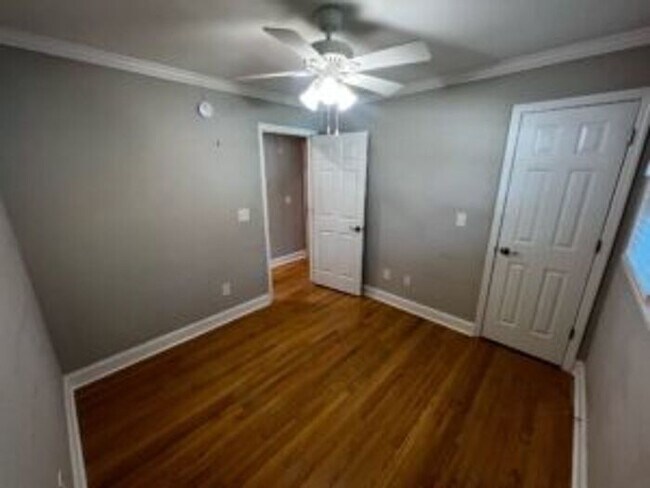 Building Photo - 1343 Hermitage Ave