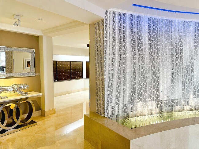 Building Photo - 17555 Collins Ave