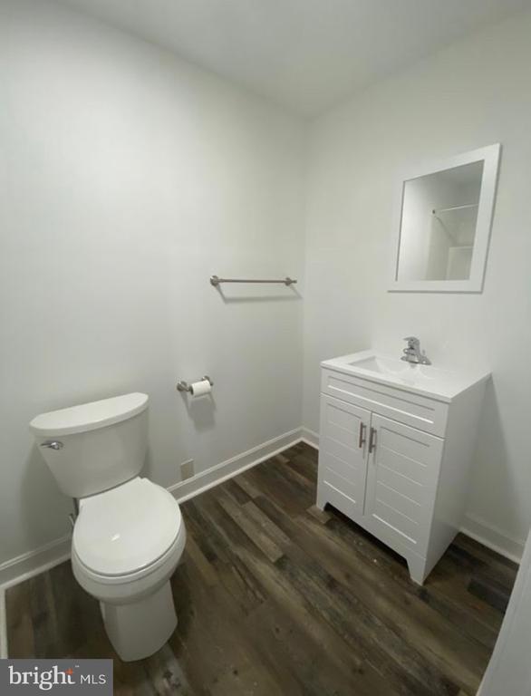 Building Photo - 51 E Main St