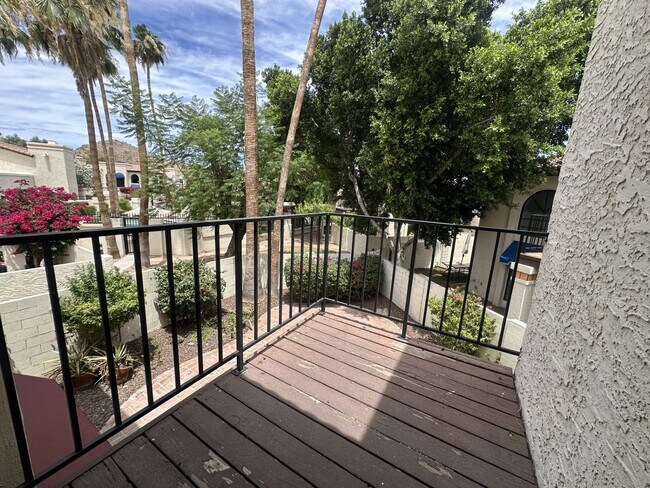 Building Photo - Point South Mountain; Located in the highly desirable Point South Mountain Community, resort styl...