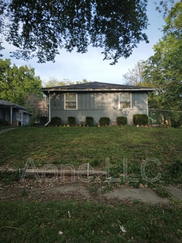 Building Photo - 2618 SW Clay St