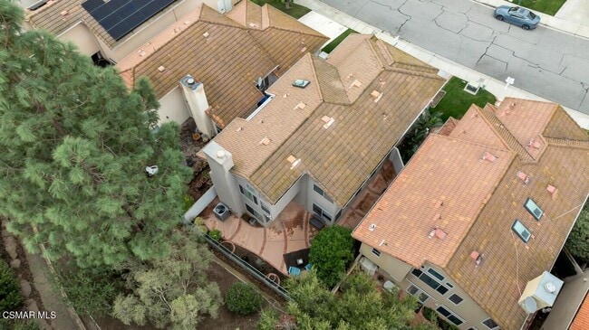 Building Photo - 233 Valero Cir