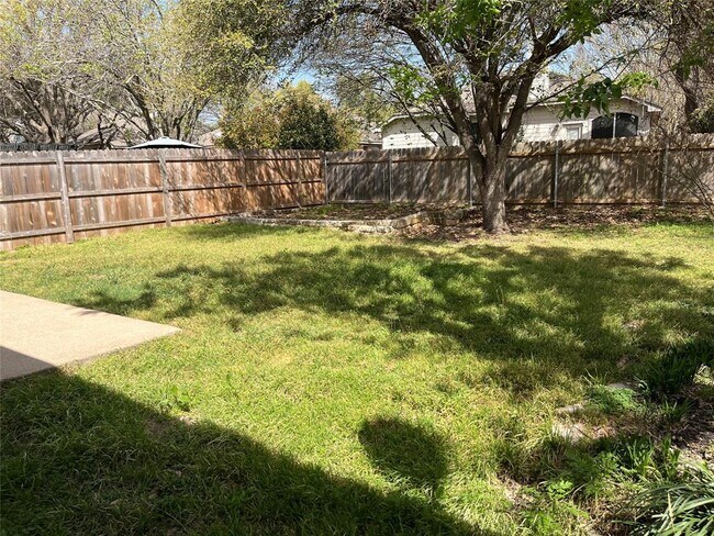 Building Photo - 10306 Snapdragon Dr