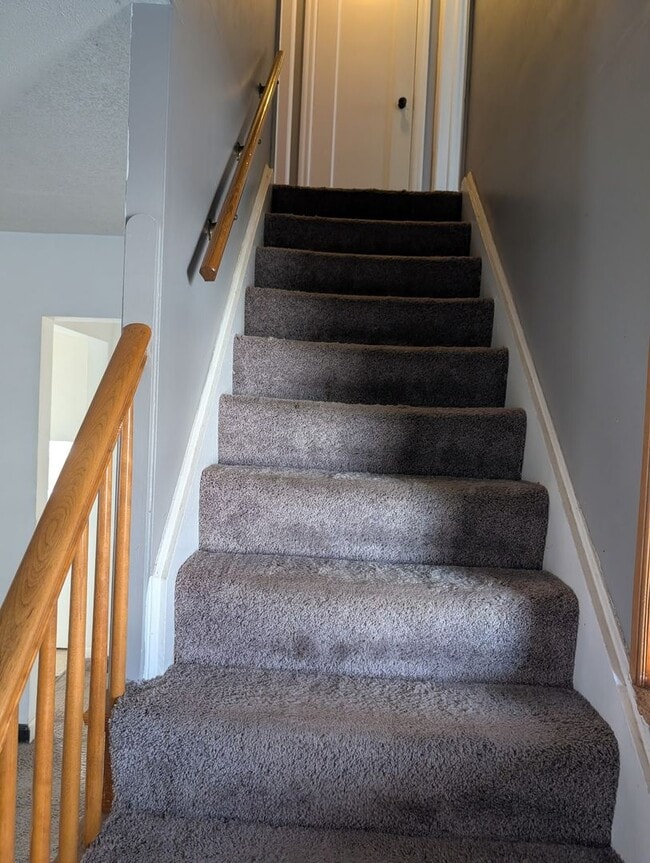 Building Photo - 4BD/2BA - University View - 1 car garage