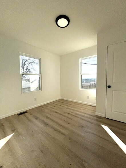 Bedroom 2 - 5902 Nashville Ave