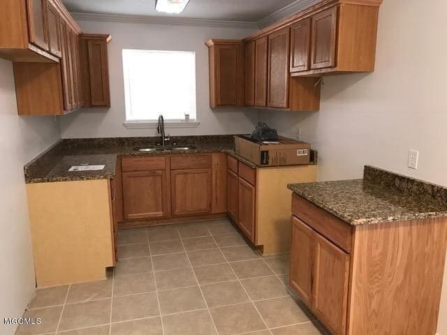 Building Photo - Charming Coastal Retreat in Ocean Springs, 2-bedroom 2-Bath home