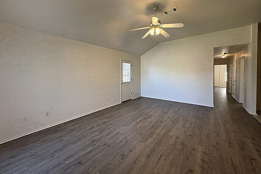 Building Photo - 4300 Alleeta Dr