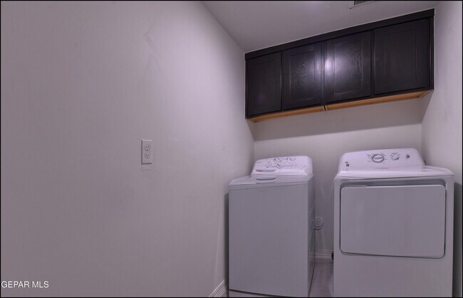 Building Photo - 12844 Giovanni Grajeda Ave