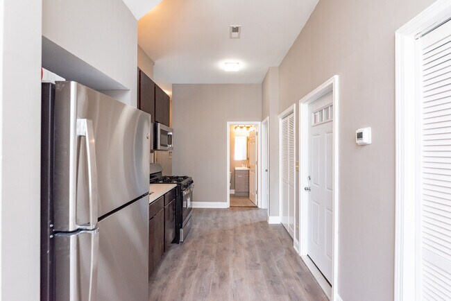 Building Photo - 2941 W 25th Pl