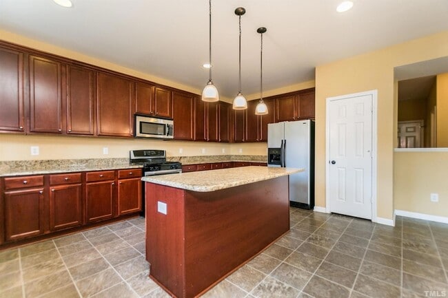 Building Photo - 213 Bikram Dr