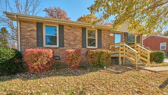 Building Photo - For Rent: 3BR, 1 1/2BA house (Please speak with us before applying.)