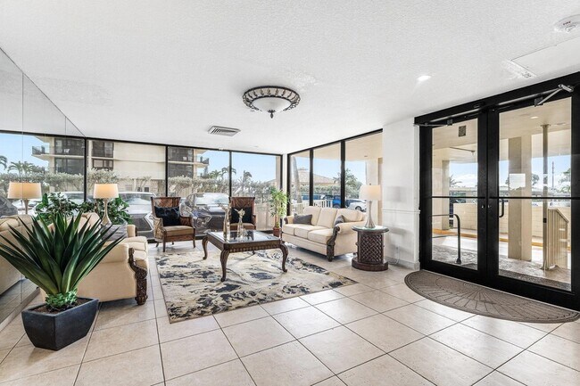 Building Photo - 5480 N Ocean Dr