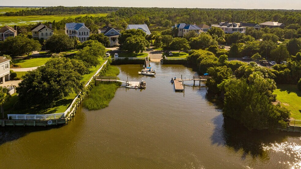 Building Photo - 15 Nautica Way