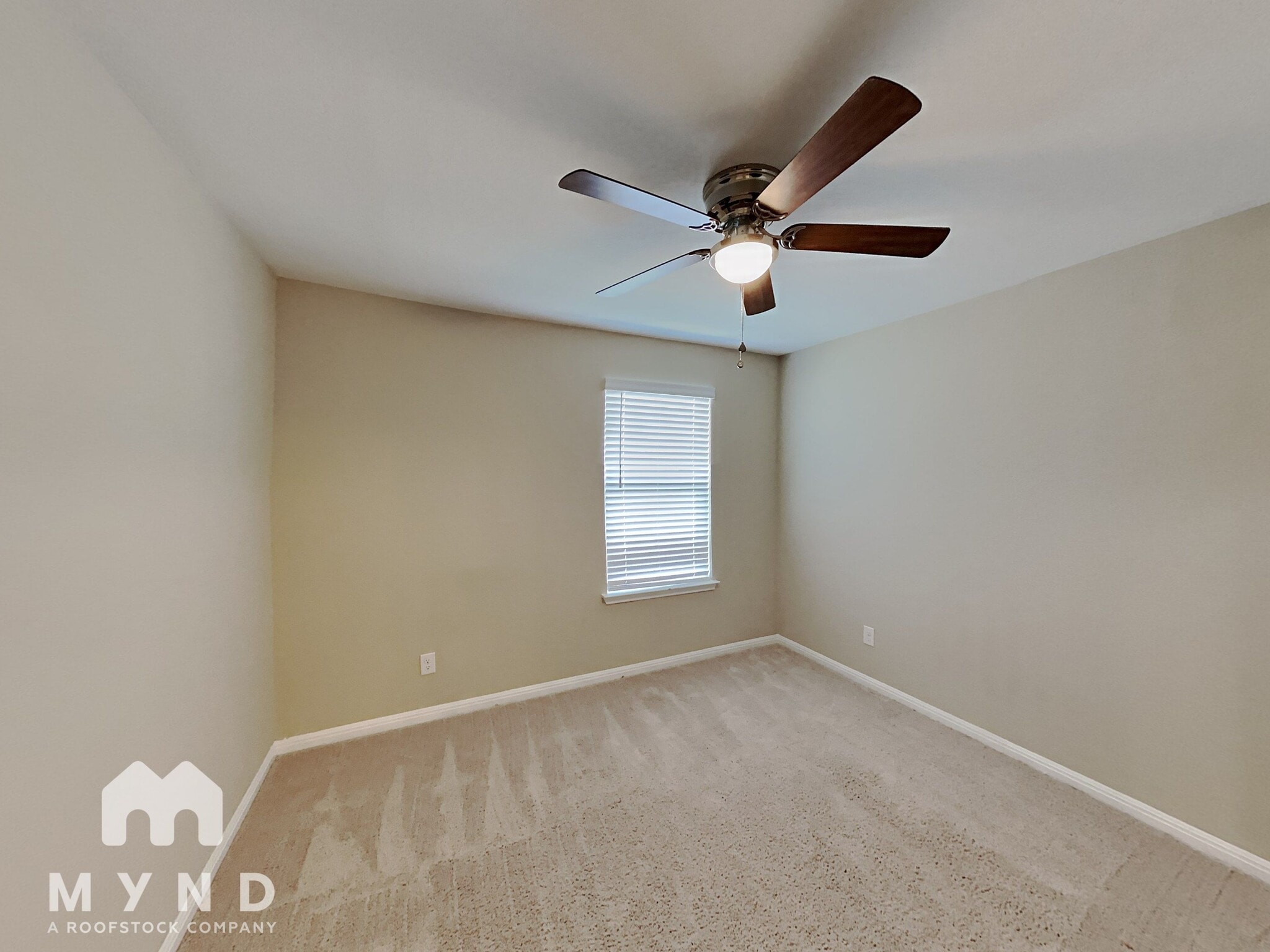 Building Photo - 2431 Carino Meadow