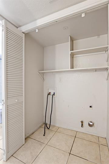 Building Photo - 2 bedroom Duplex in Northeast El Paso