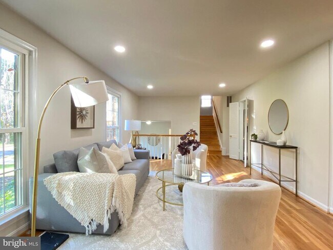 Building Photo - 11509 Parkedge Dr