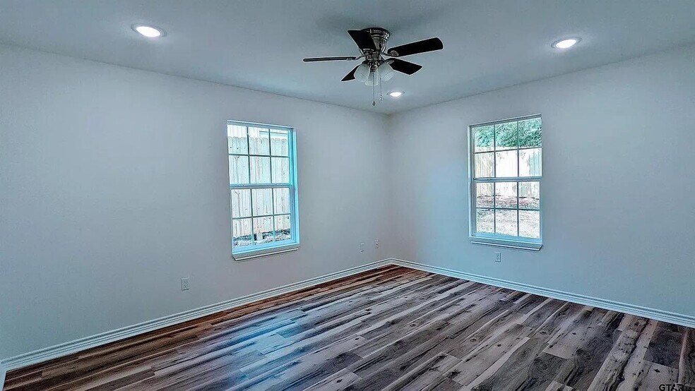 Building Photo - 2704 Calloway Rd