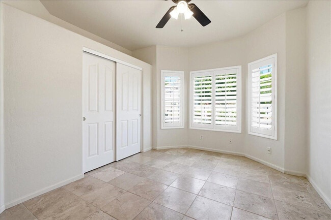 Building Photo - 2207 E Tahitian Way