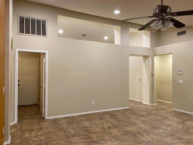 Building Photo - 870 N Madrid Ln