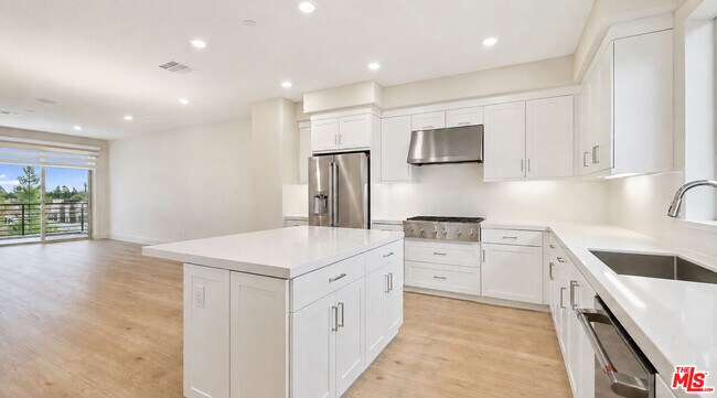 Building Photo - 1784 Lychee St