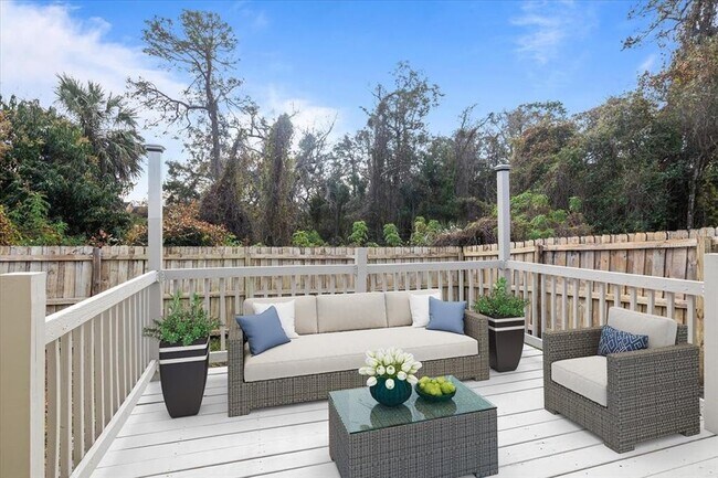 Building Photo - 1054 Brielle Ave