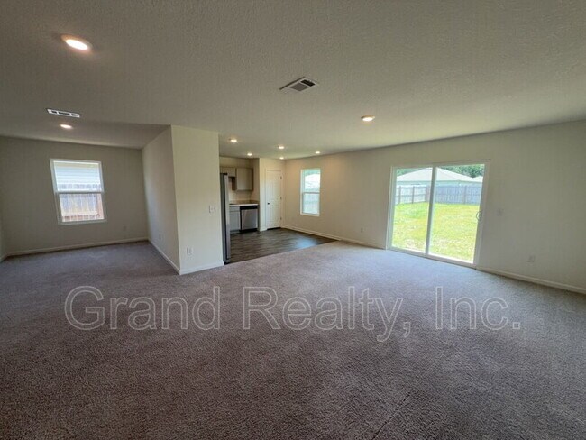 Building Photo - 4316 Jitterbug St