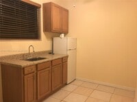 Building Photo - 4908 SW 142nd Pl
