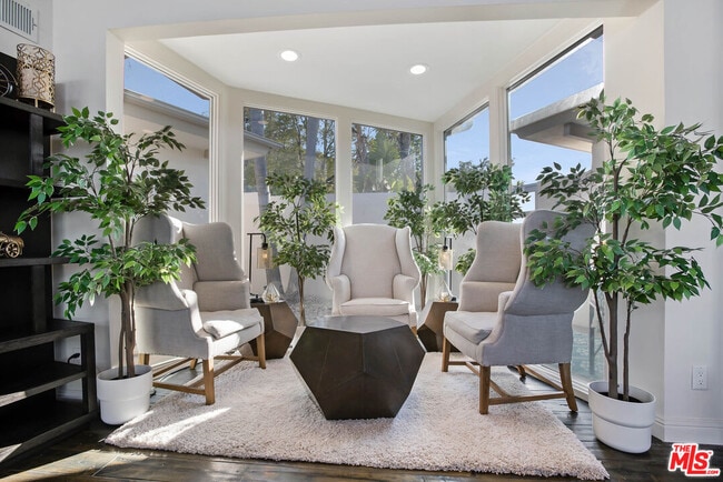 Building Photo - 3212 Wrightwood Dr