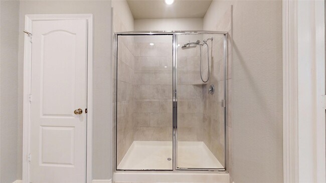 Building Photo - 24702 Crimson Pine Dr