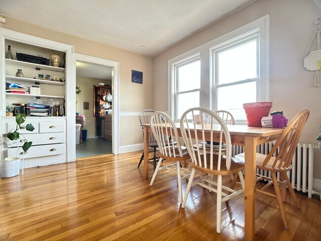 Building Photo - 39 Brooksdale Rd