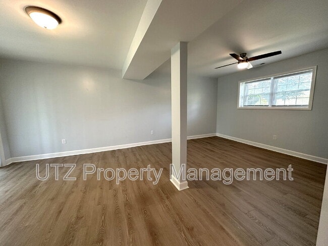 Building Photo - 317 Luther Dr