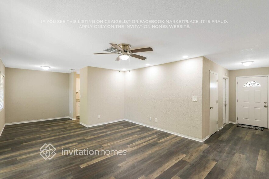 Building Photo - 3944 Porpoise Dr SE