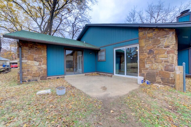 Building Photo - 9302 S 90th E Ave