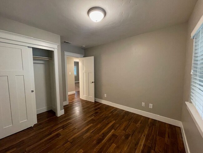 Building Photo - Classic Home with Modern Remodel and Huge Backyard in Desirable Arden Park Neighborhood!