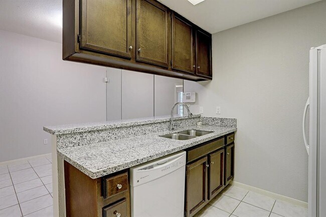 Building Photo - 11711 Memorial Dr