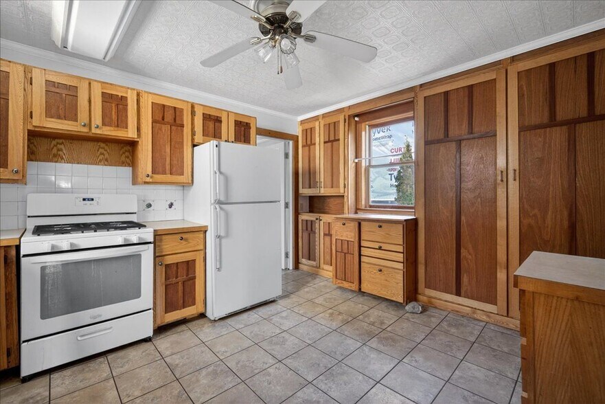 Building Photo - 204 Saratoga Ave