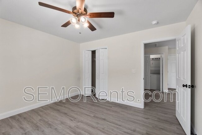 Building Photo - 27038 State Hwy B