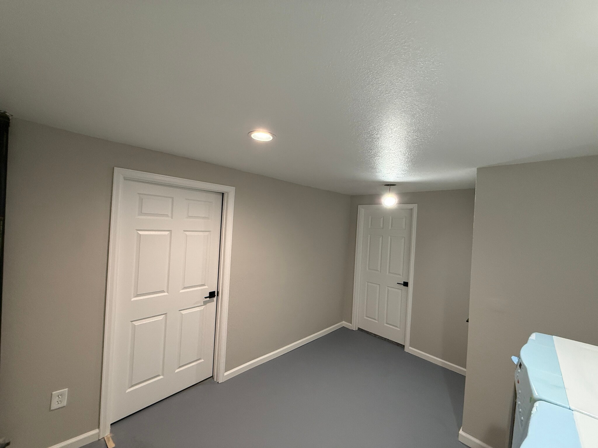 Laundry Room - 5918 Newcombe Ct