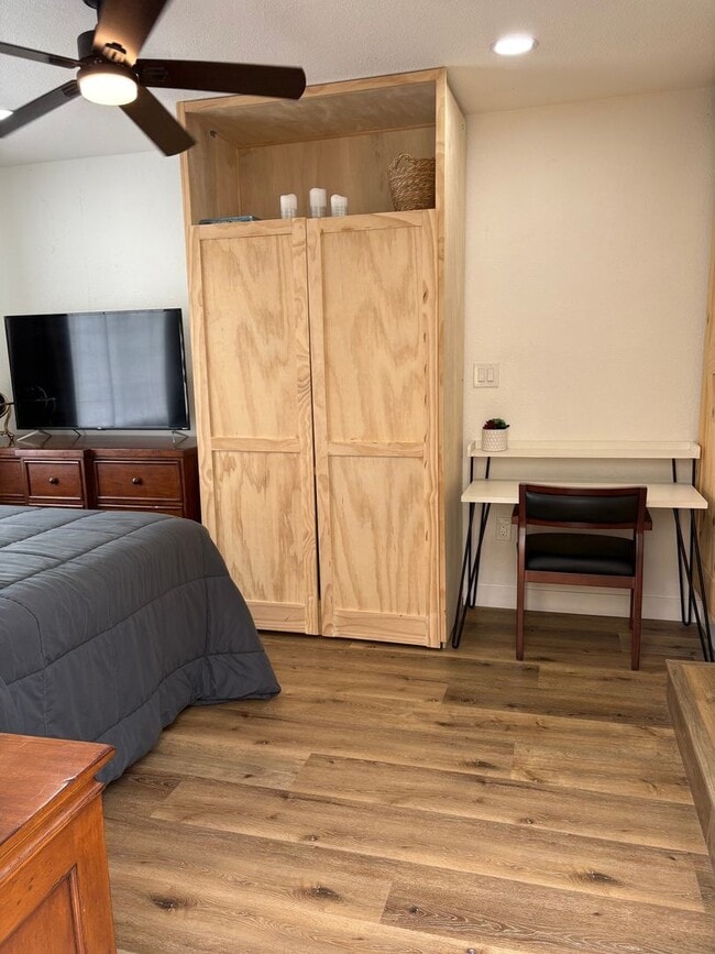 Building Photo - Charming Studio in El Cajon
