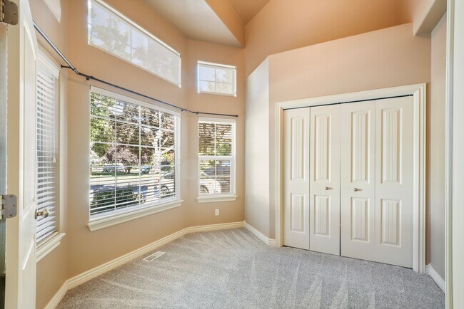 Building Photo - 5124 N Spangle Ave
