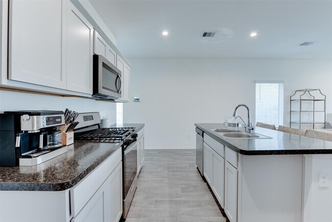 Building Photo - 5339 Tuscany Hills Ln