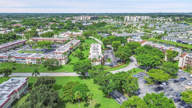 Building Photo - 23 Abbey Ln