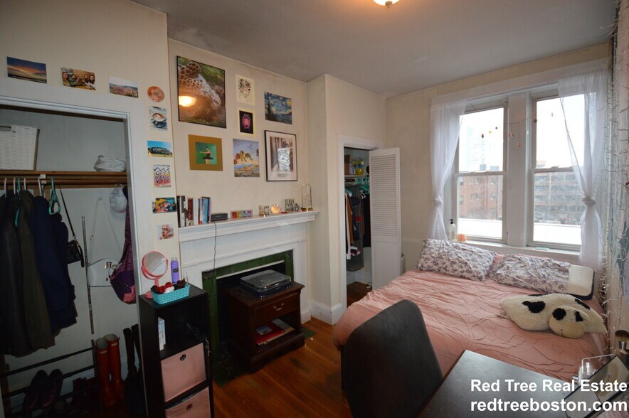 Building Photo - 66 Egmont St