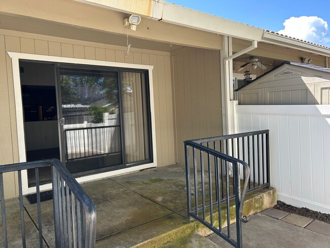 Building Photo - 171 Bryce Way