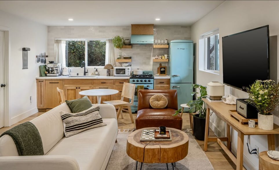 Building Photo - 2641 Military Ave